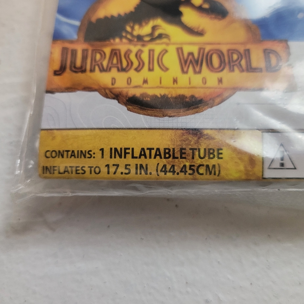 Jurassic World Inflatable Ring - Picture 5 of 5